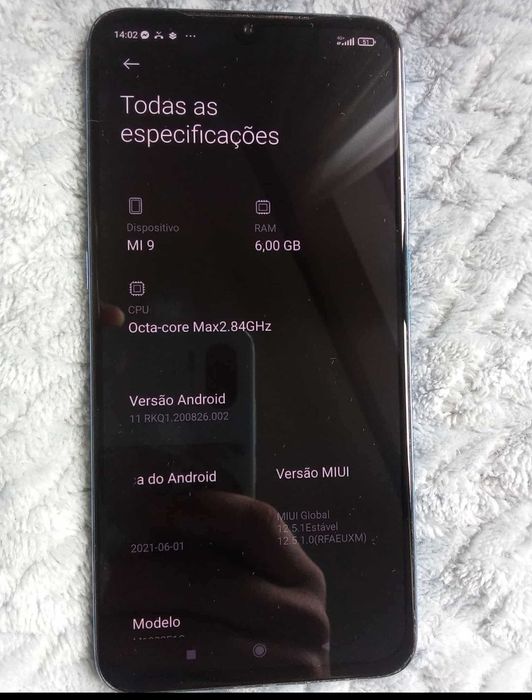 Xiaomi Mi 9 Smartphone