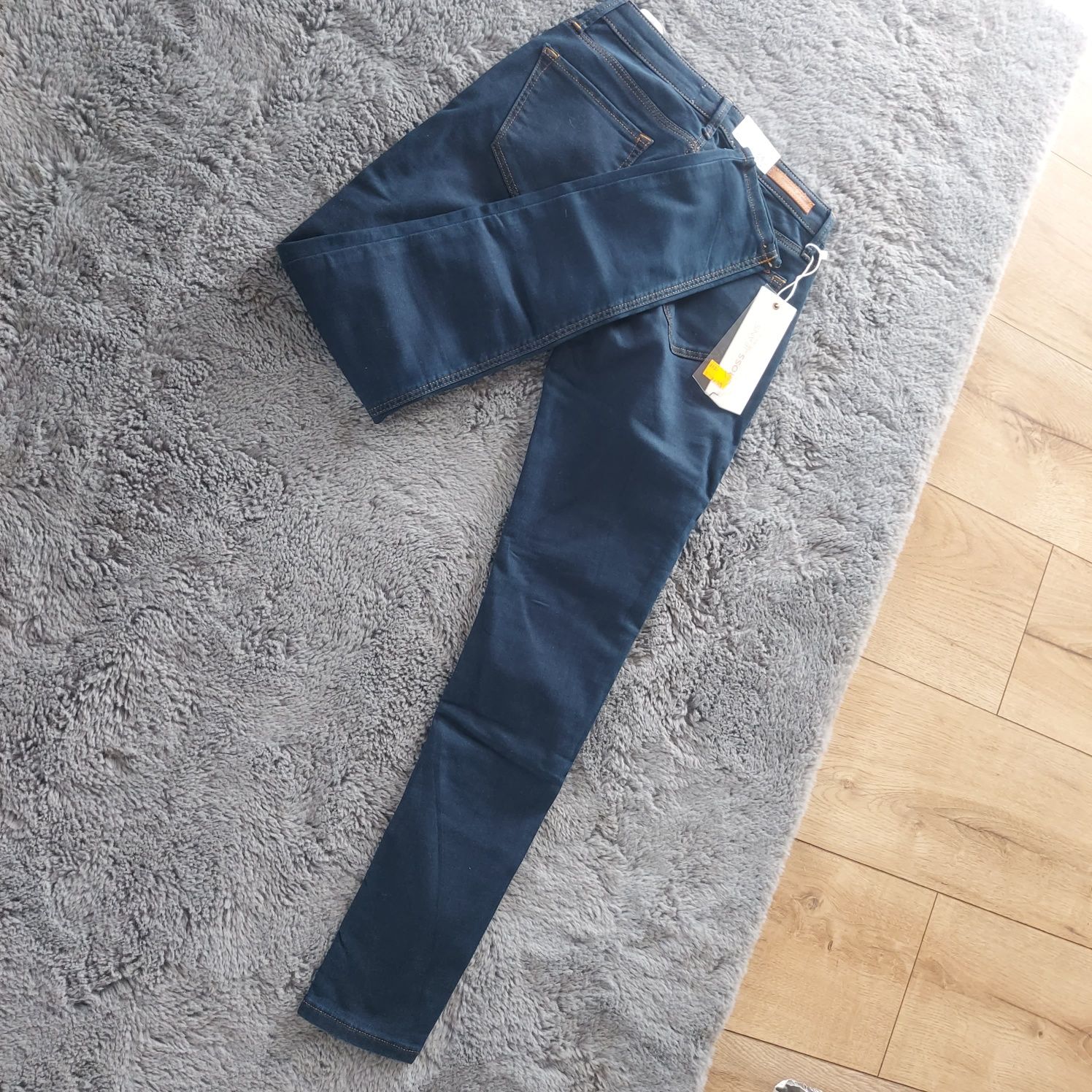 Nowe spodnie jeansy rurki cross w24 xs 34 alyss