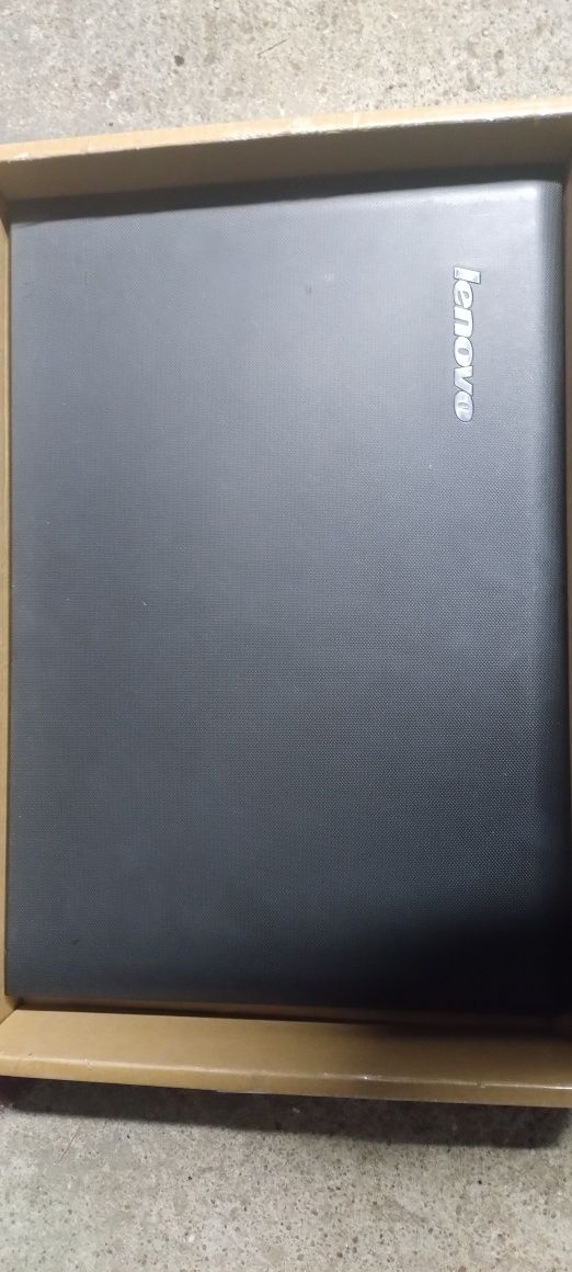 Zawiasy plus obudowa Lenovo G50