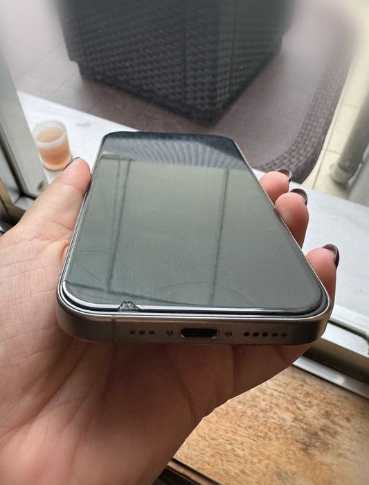 Iphone 15 Pro - Prateado