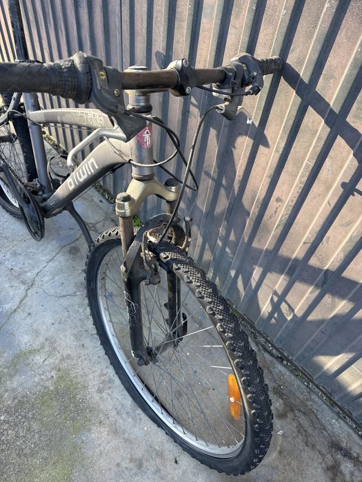 Bicicleta btwin pneus vazios