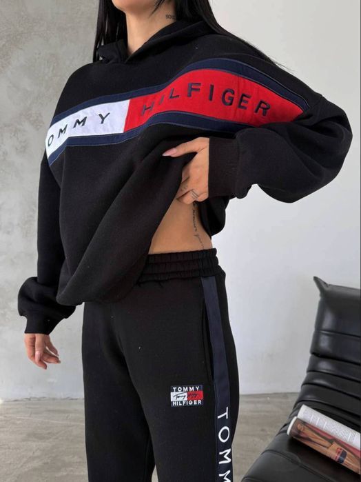 ЦЕНА ТАКОГО 3200! Женский костюм Tommy Hilfiger черный Осень-зима флис