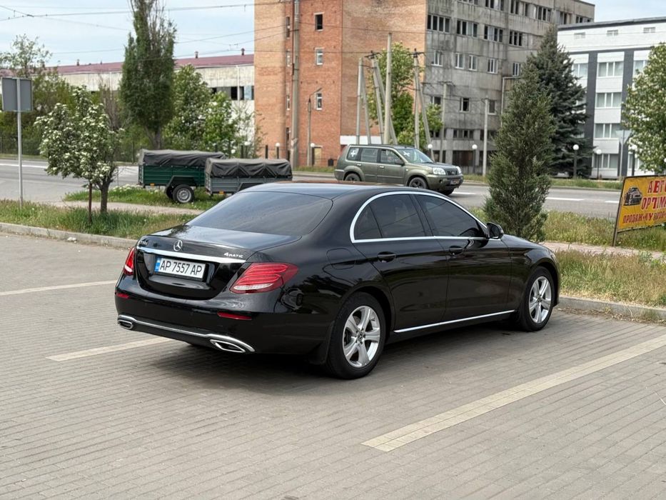 Mersedes-Benz E-Class 2017 W 213 220d G-tronic 195 k. c 4Matik