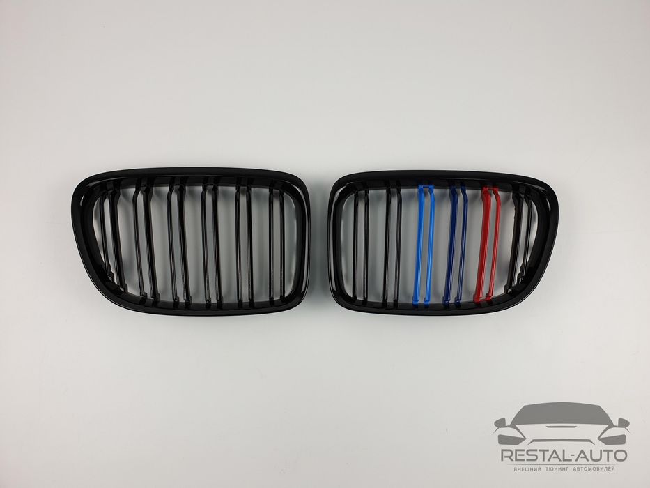 Решетка радиатора ноздри BMW X1 E84 2012-2015 триколор F10 F15 F30 Е70