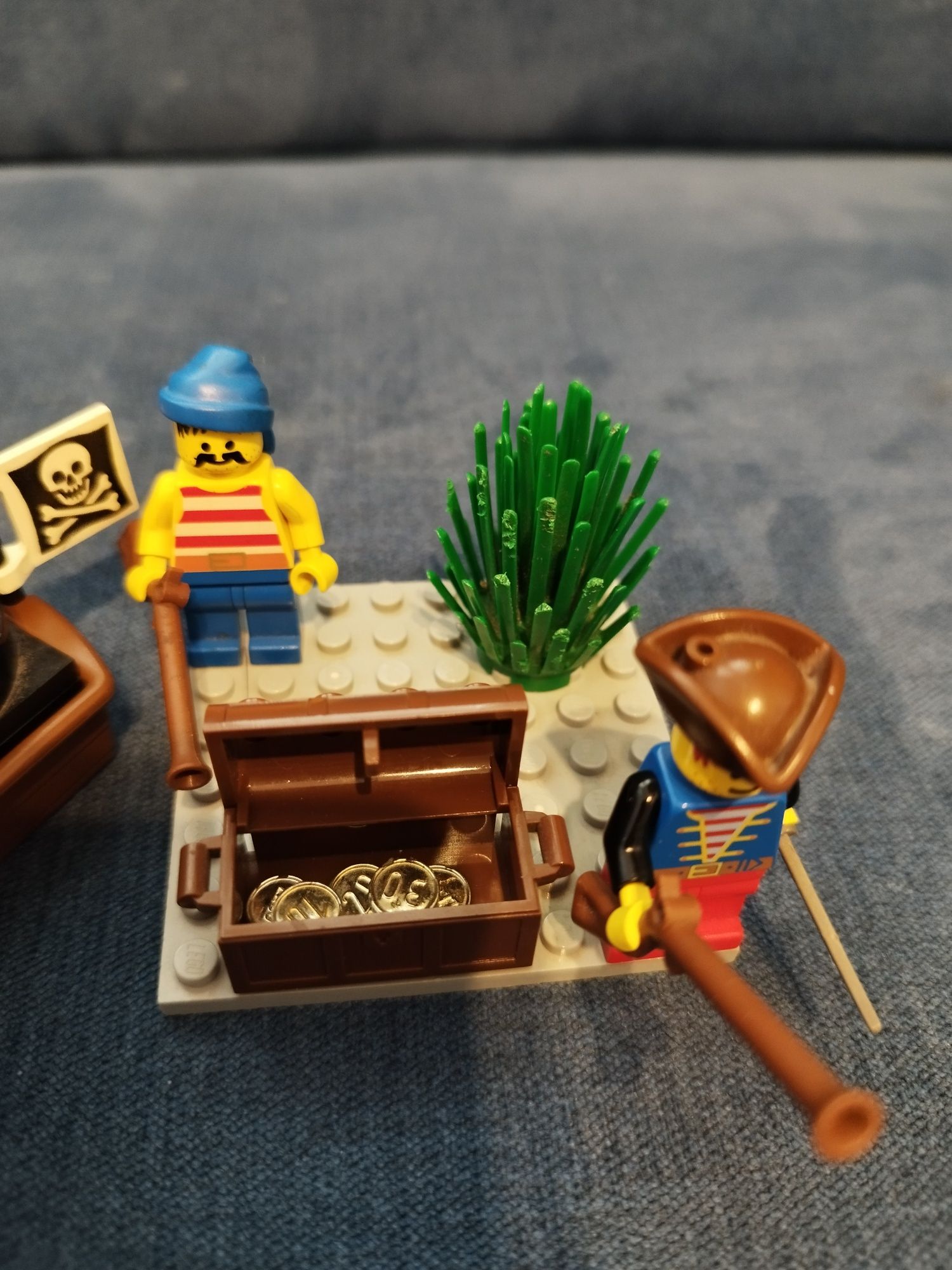 Lego Piratas Piraci papuga skrzynia monety łódka łódki