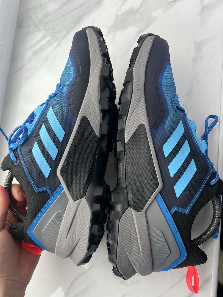 Кросівки Adidas Terrex Swift R3 Gore Tex  46 розмір 29.5 см