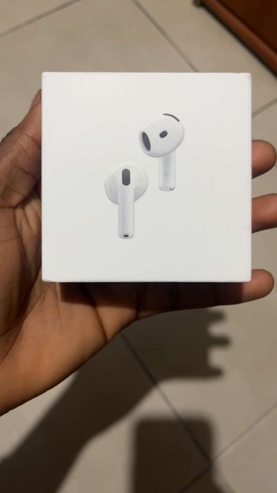 Airpods 4 APPLE (In Ear - Microfone - Active Noise Cancelling - Branco
