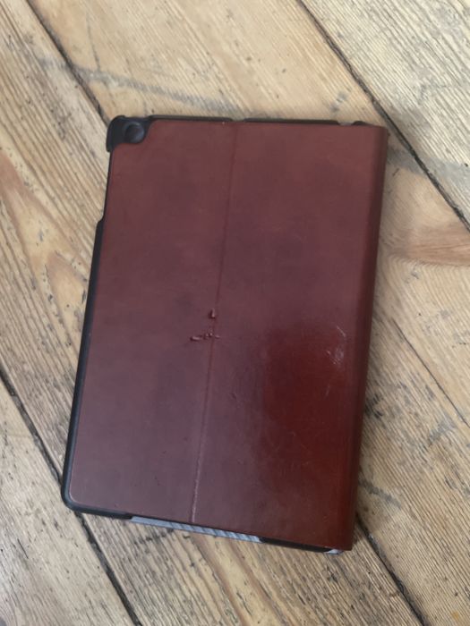 Etui na tableta sprzedam