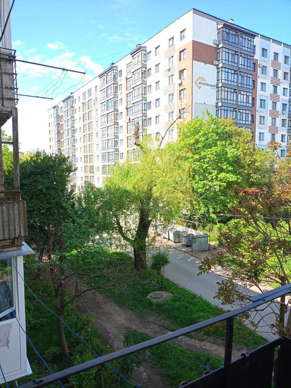 2 км квартира з ремонтом, центр.