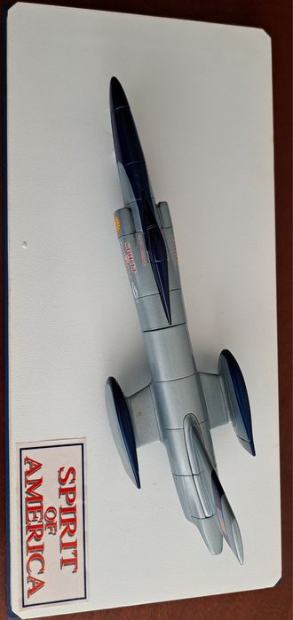 Miniatura Automóvel "SPIRIT OF AMERICA"- Record car