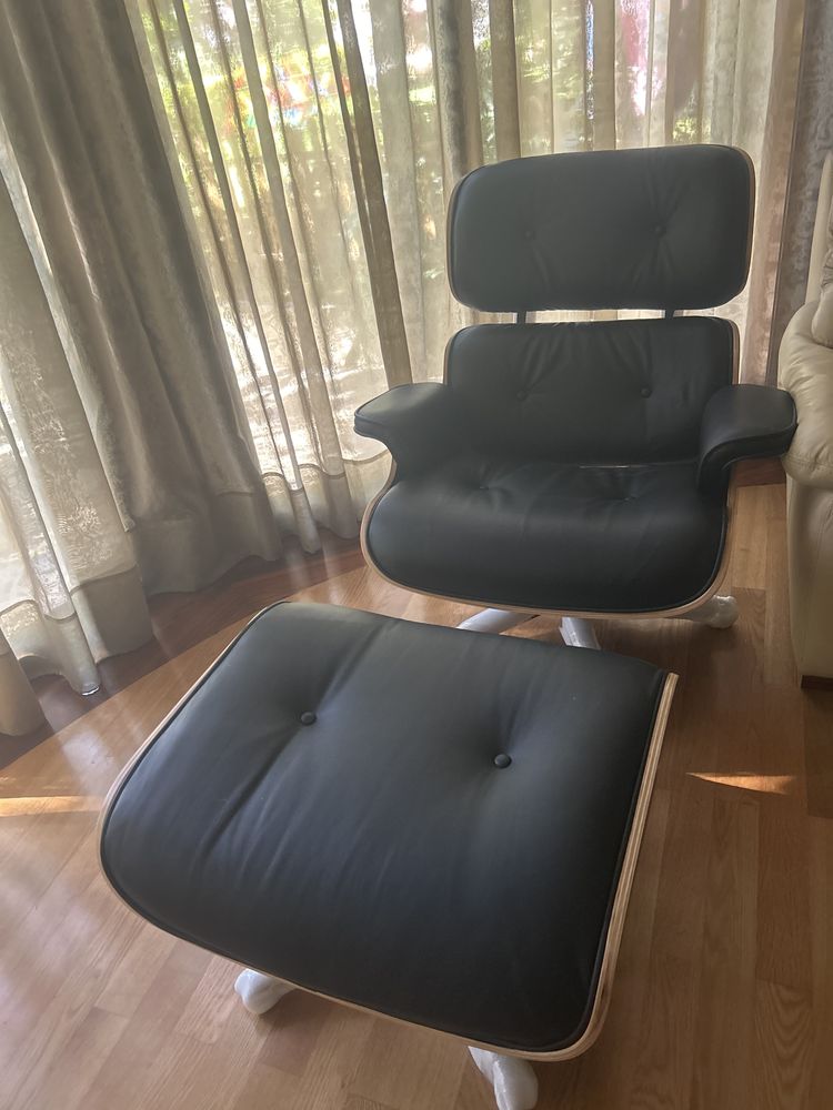 poltrona /cadeirao NOVO, modelo EAMES lounge NOVA