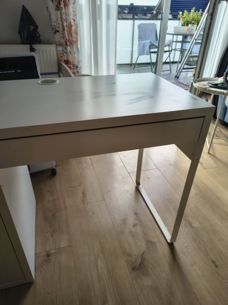 Biurko Ikea pojemne