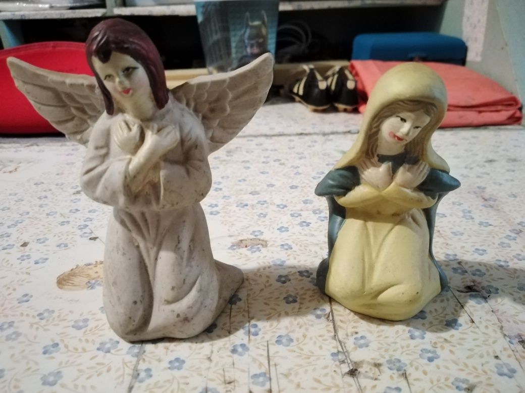 Vendo bonecos de jarro bom estado