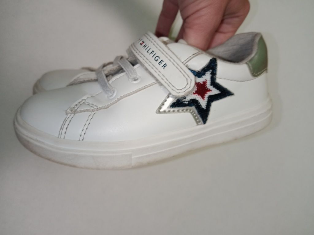 Tommy Hilfiger r.27 białe skórzane buty, adidasy, trampki na rzep.