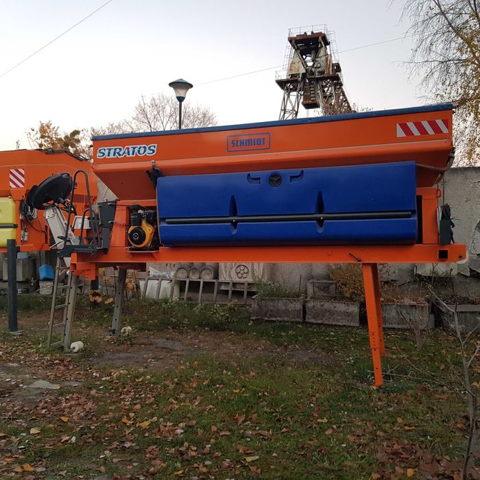Пескосолеразбрасыватель Schmidt Stratos 8 м.куб
