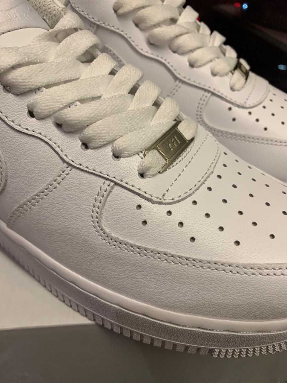 Nike Air Force 1 białe buty sportowe rozmiar 42, Nowy i oryginalny