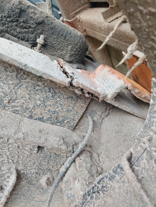 Продам зіл-130 самосвал