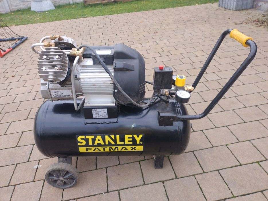 Stanley fatmax Kompresor olejowy 50L