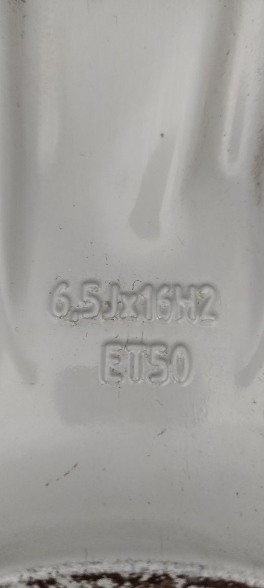 27 Felgi aluminiowe AUDI R 16 5x112 otwór 57,1 Bardzo Ładne