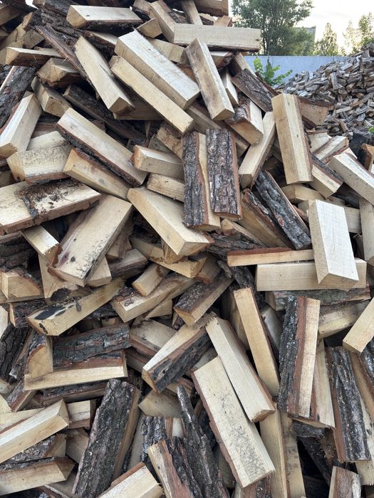 Продам ДРОВА колоті рекомендоване вам дуб акація береза сосна 2 метри