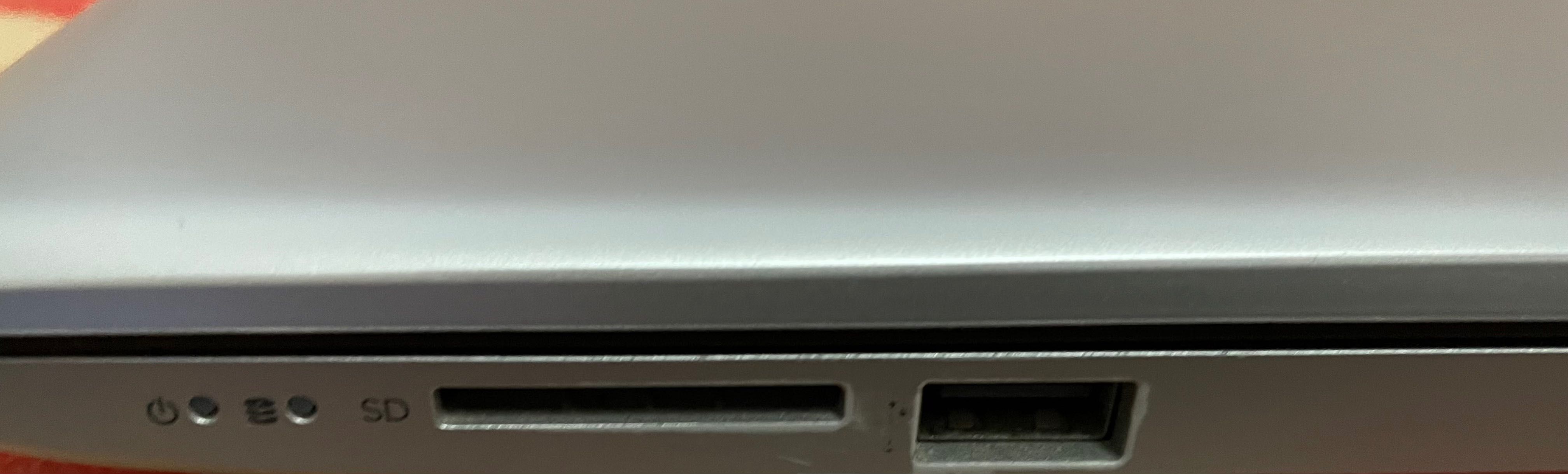 Computador portátil HP com disco novo ssd plus de cor cinza com hdmi