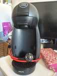 Sprawny ekspres do kawy na kapsulki Dolce Gusto