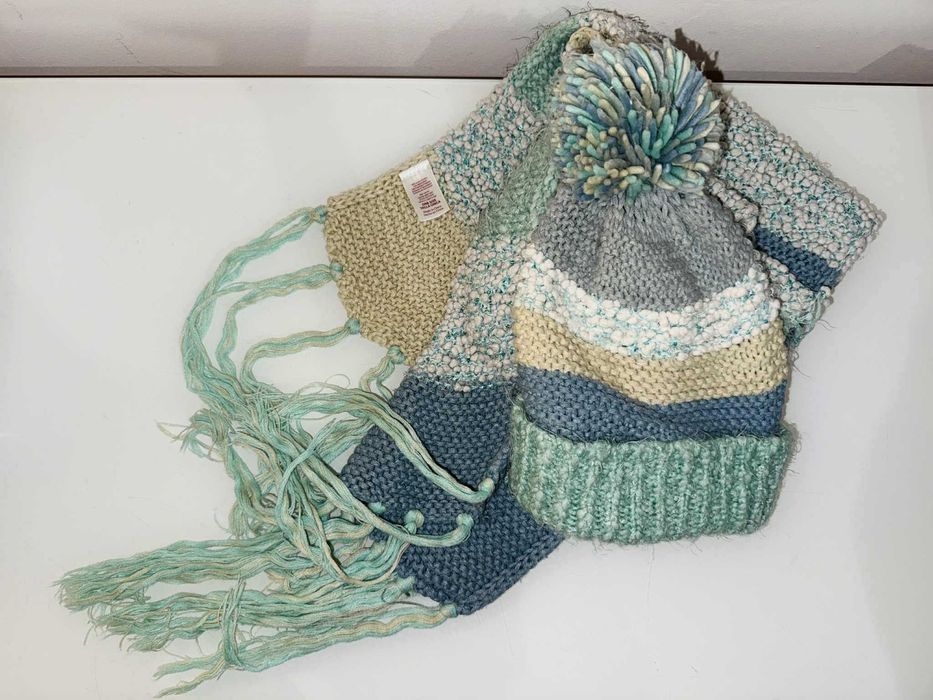 Czapka + szalik komplet b. ciepłe