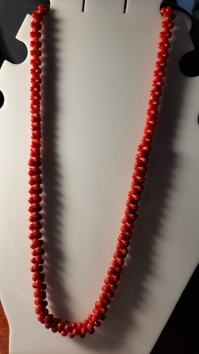 Продам коралове намисто