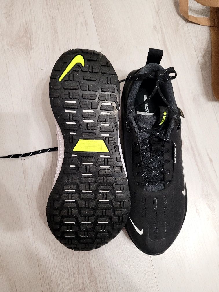 Кроссовки NIKE INFINITY Run 4 GORE-TEX нові original