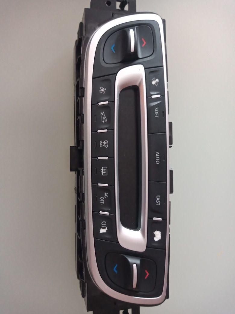 Panel klimatyzacji Megane 3 scenic