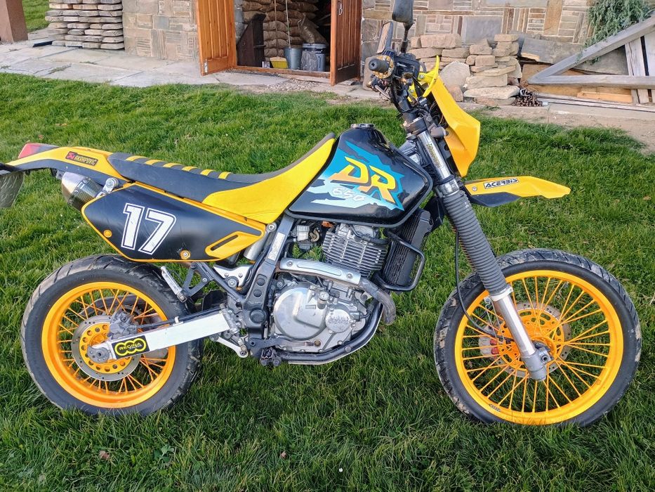 Suzuki dr 650 se