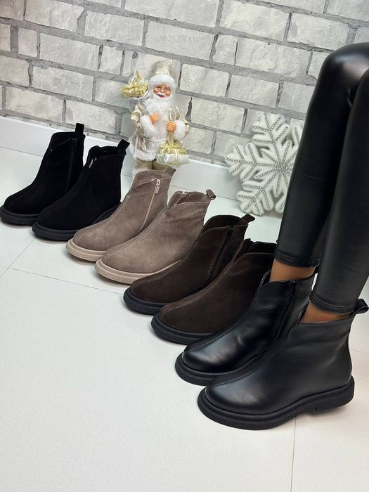 Жіночі шкіряні зимові черевики в кольорах