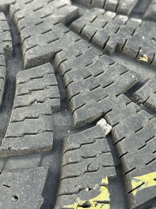 Шини NOKIAN 235/45 R17