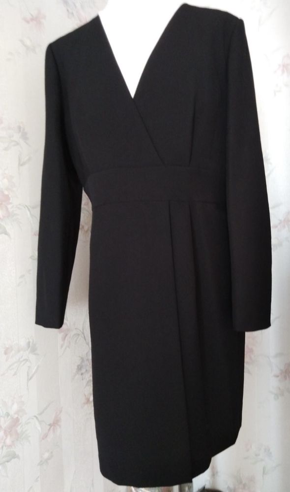 Сукня чорного кольору Donna Karan oригінал р.14 амер.