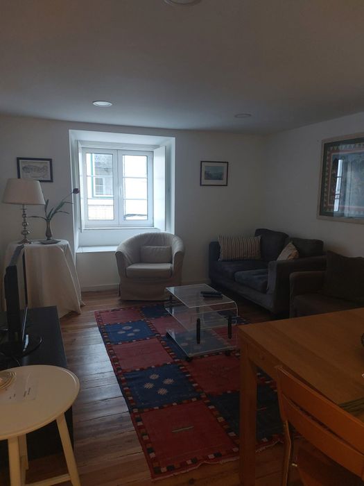 Apartamento T2,  totalmente renovado e mobilado em Santos