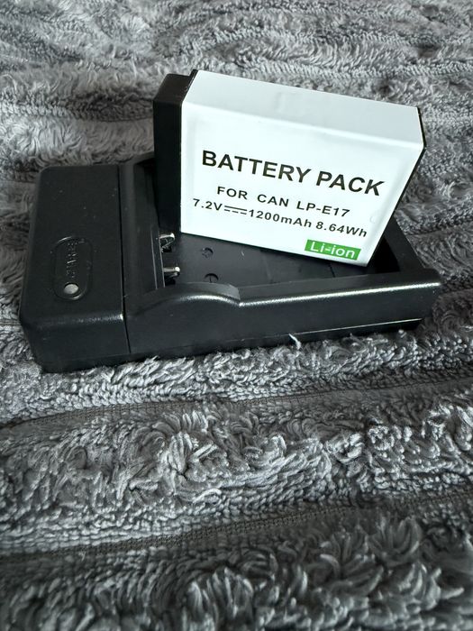 Додаткова батарея для canon