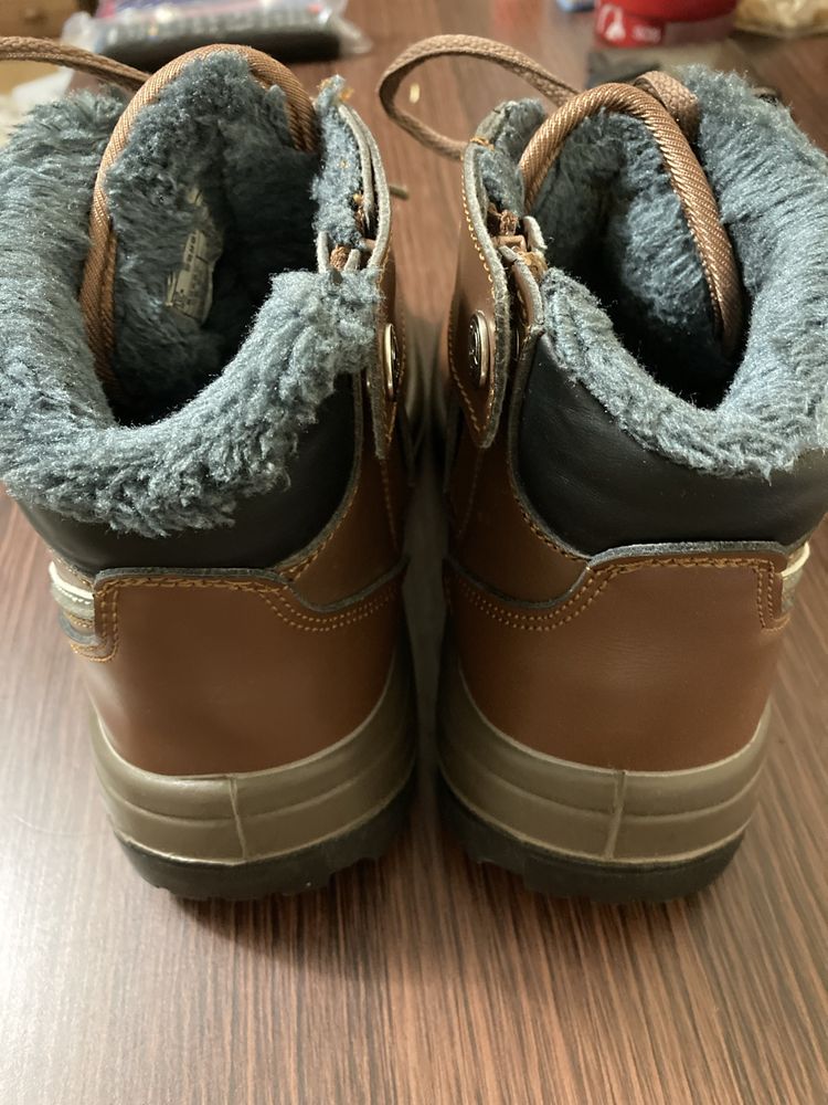 Продам зимние мужские ботинки
