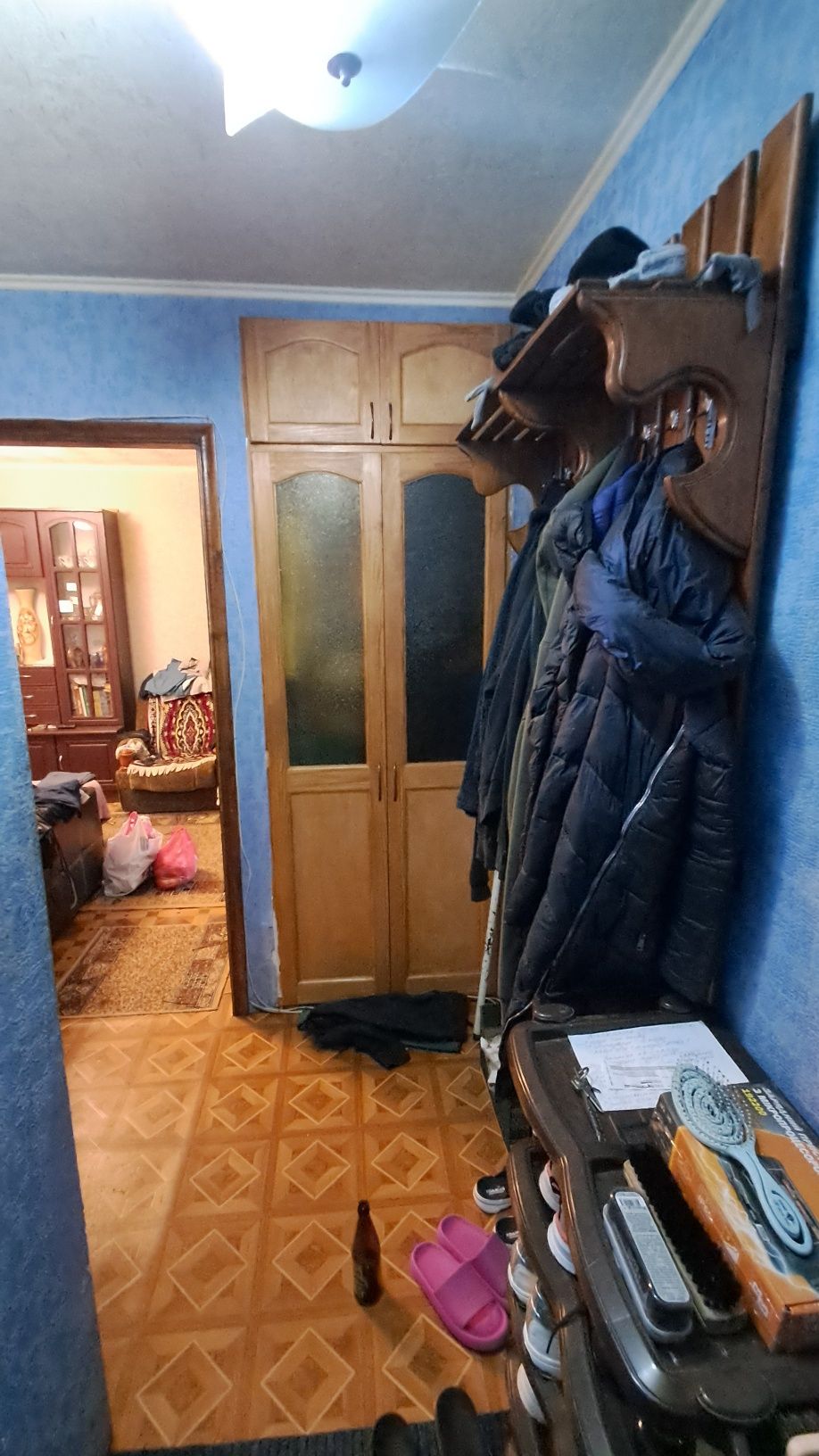 Продам 2 комнатную квартиру центр Города