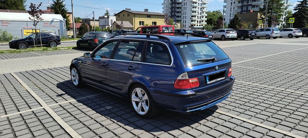 BMW E46 turing 330D 204