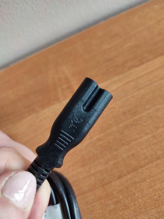 kabel zasilający euro radiowy cee 7/16 i EC 320 C7 1,8 m czarny