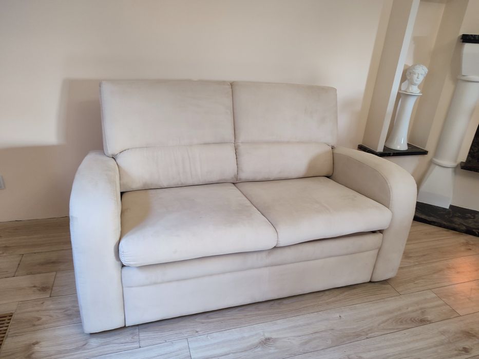 Sofa dwuosobowa Wajnert z funkcją spania