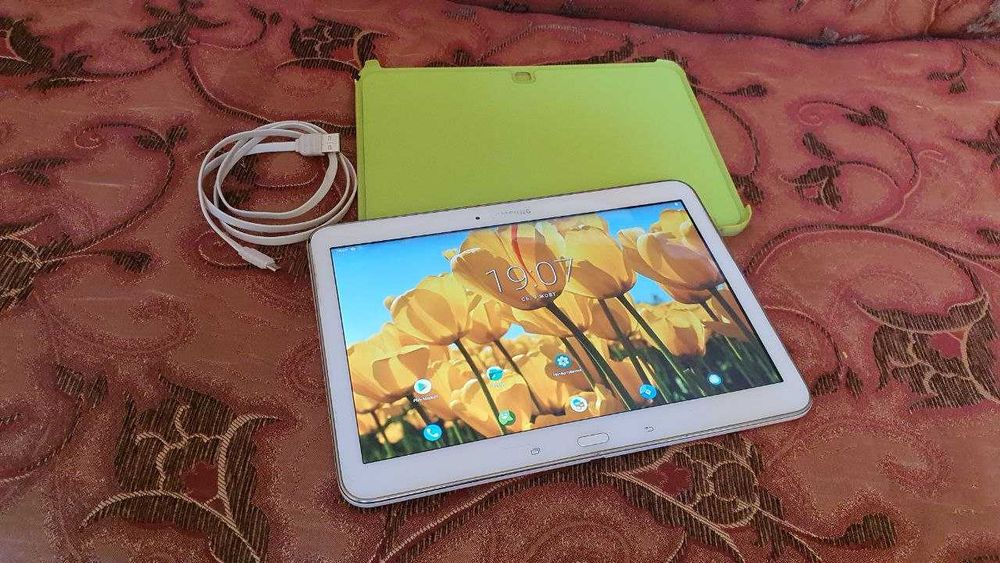 Samsung GalaxyTab 16Gb 10.1" Original+карта 64Gb