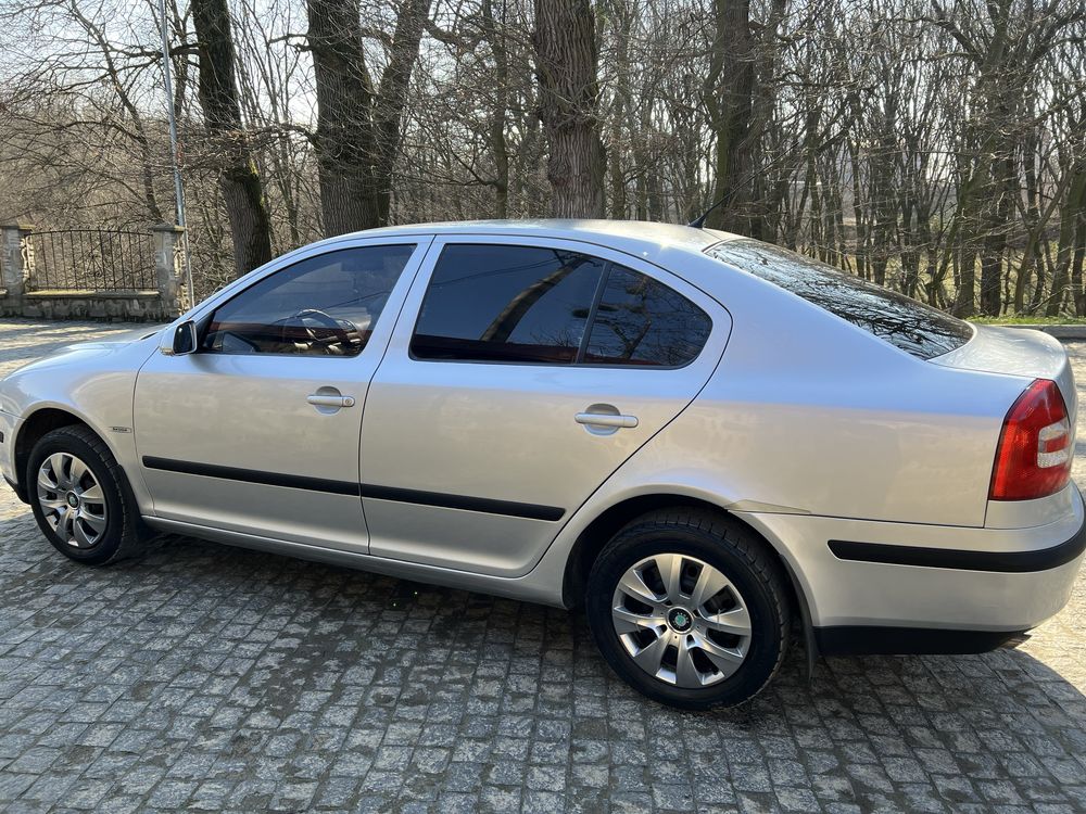 Шкода октавія А-5 1.6MPI GAZ-BENZ