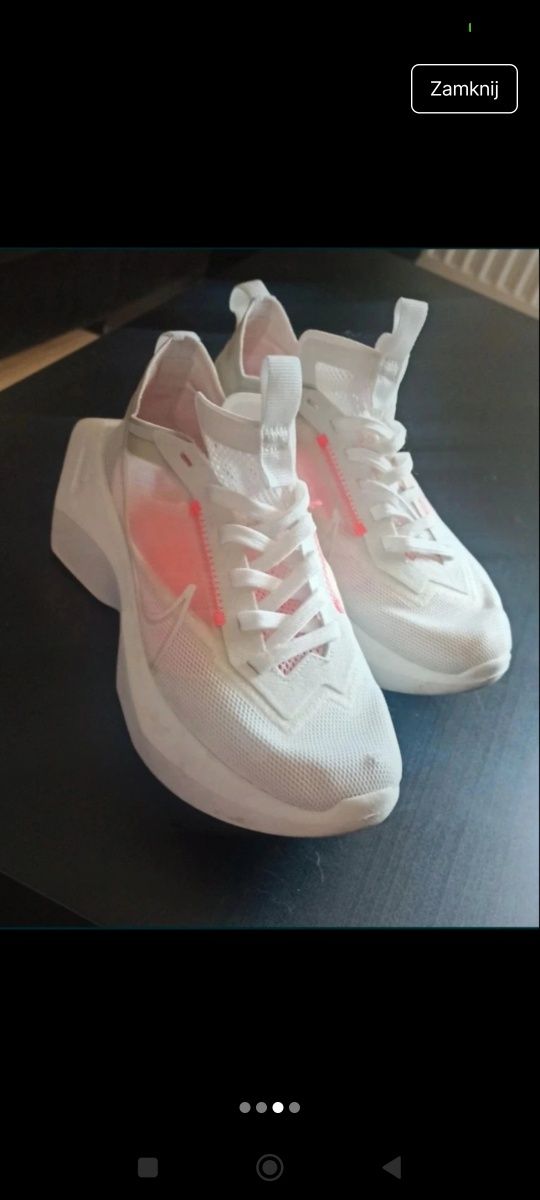 Nike Vista Lite 39/40 fitness białe siatka nowość