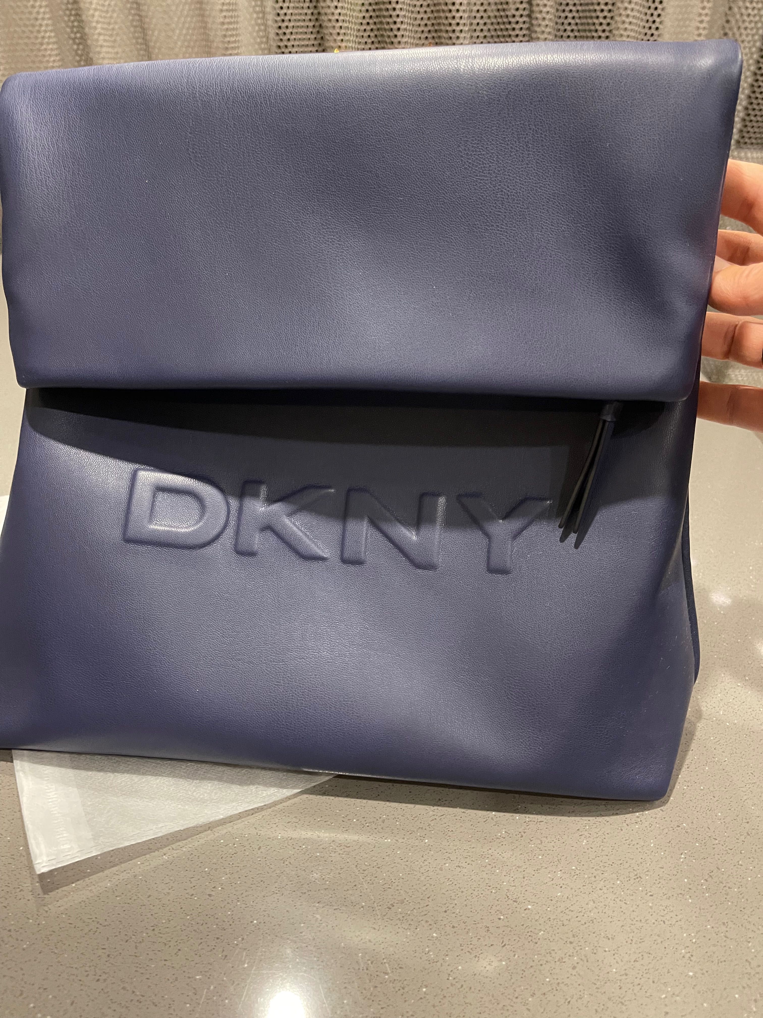 Рюкзак-сумка  DKNY подходит для ношения ноутбука новый