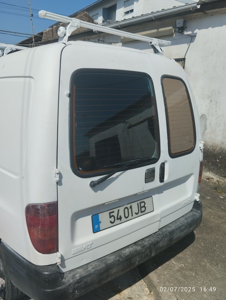 SEAT INCA  Para venda  estado que se encontra .Pega bem circula.o
