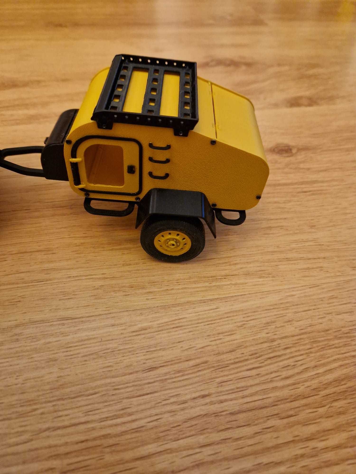 Reboque Scale  1:24 Camel