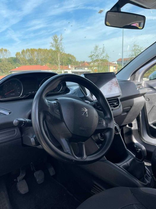 Peugeot 208 1.4 hdi