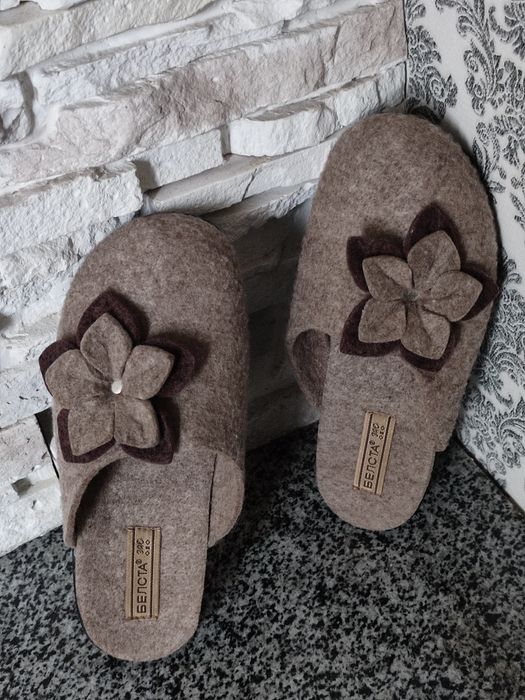 Белста нові теплі жіночі тапочки, капці повсть