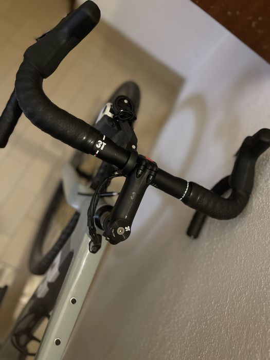 Bicicleta 3T primo carbono